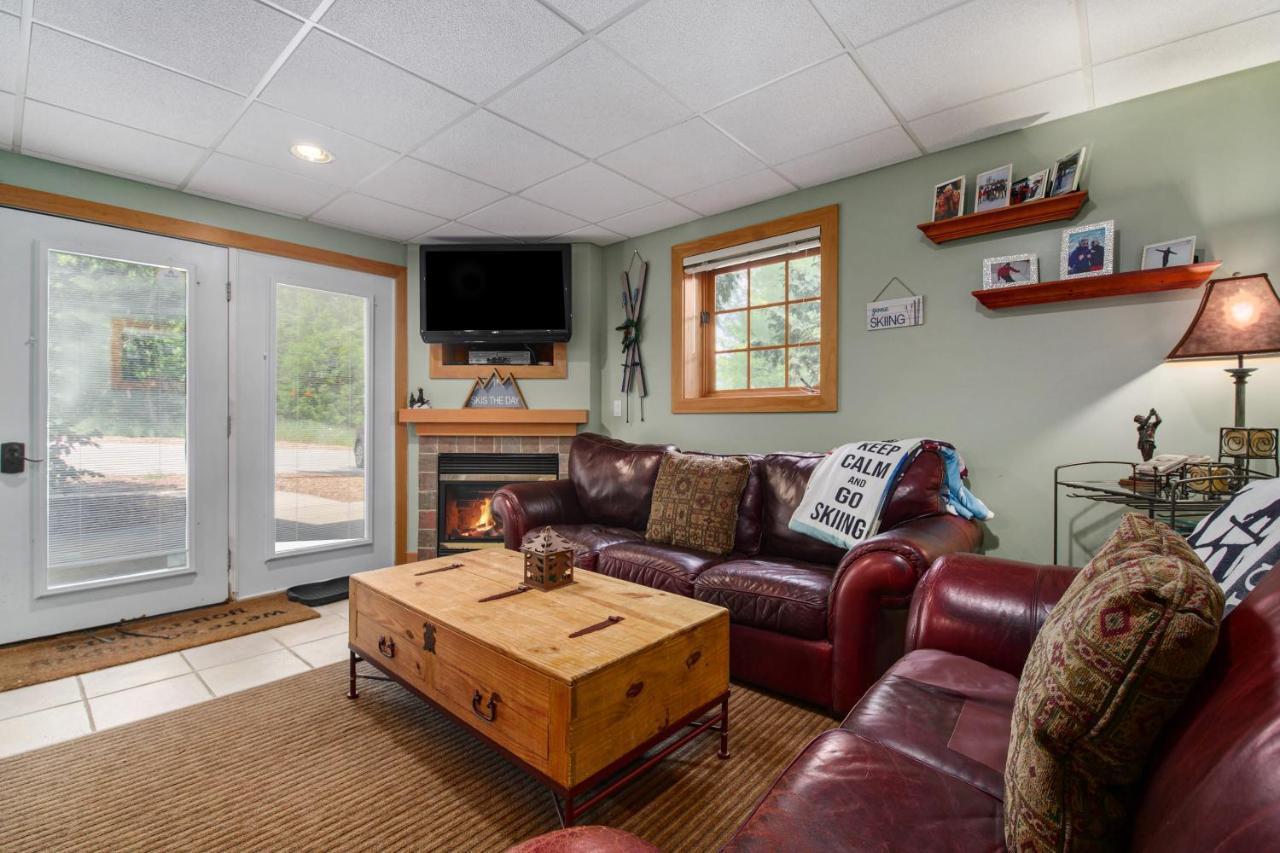 Boyne Mountain Getaway, Unit B Aparthotel Boyne Falls Exterior foto