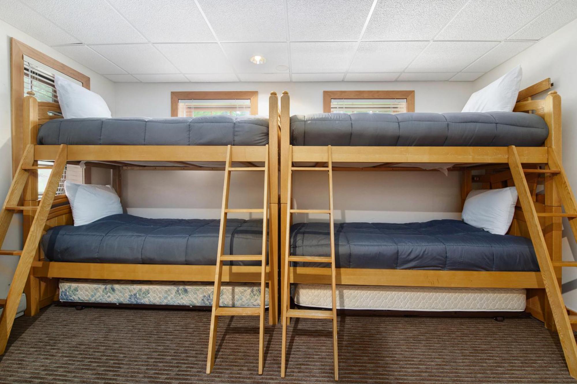 Boyne Mountain Getaway, Unit B Aparthotel Boyne Falls Exterior foto